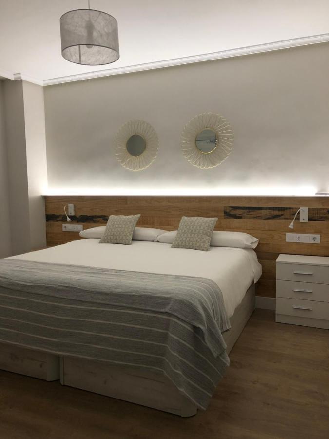 Apartamento Abuelo Mayorga Plasencia Bagian luar foto