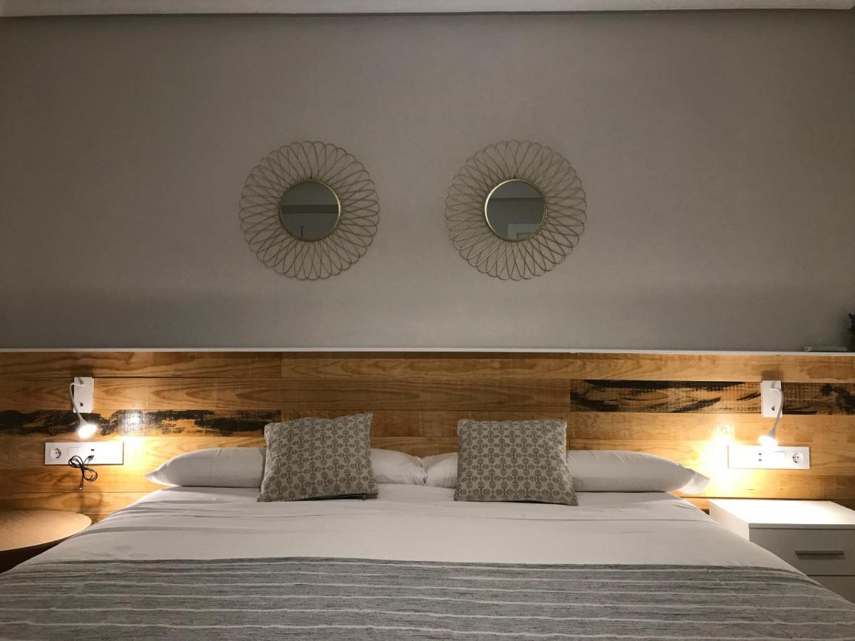 Apartamento Abuelo Mayorga Plasencia Bagian luar foto